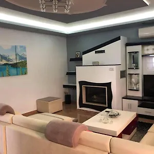 The Olive View By Ceni, Apartment